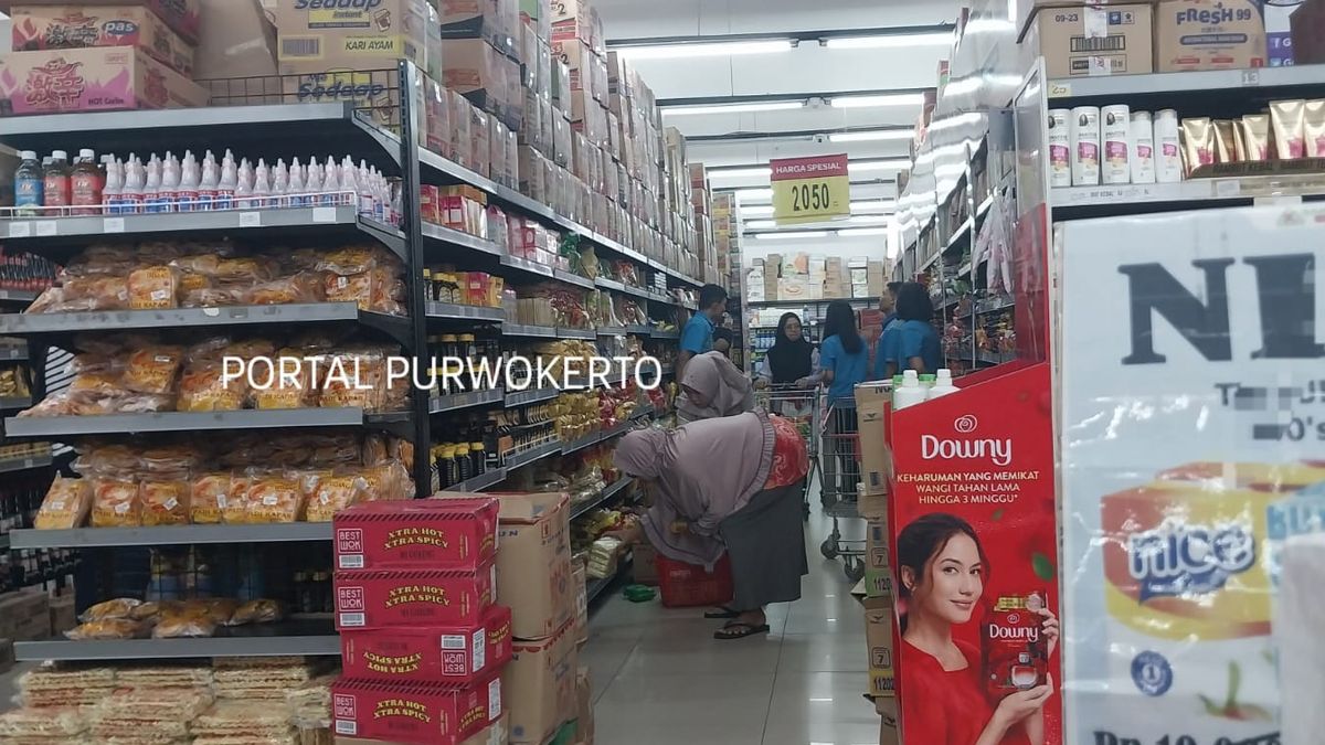 Alfamidi Urip Sumoharjo: Solusi Belanja Cepat di Jantung Cilacap